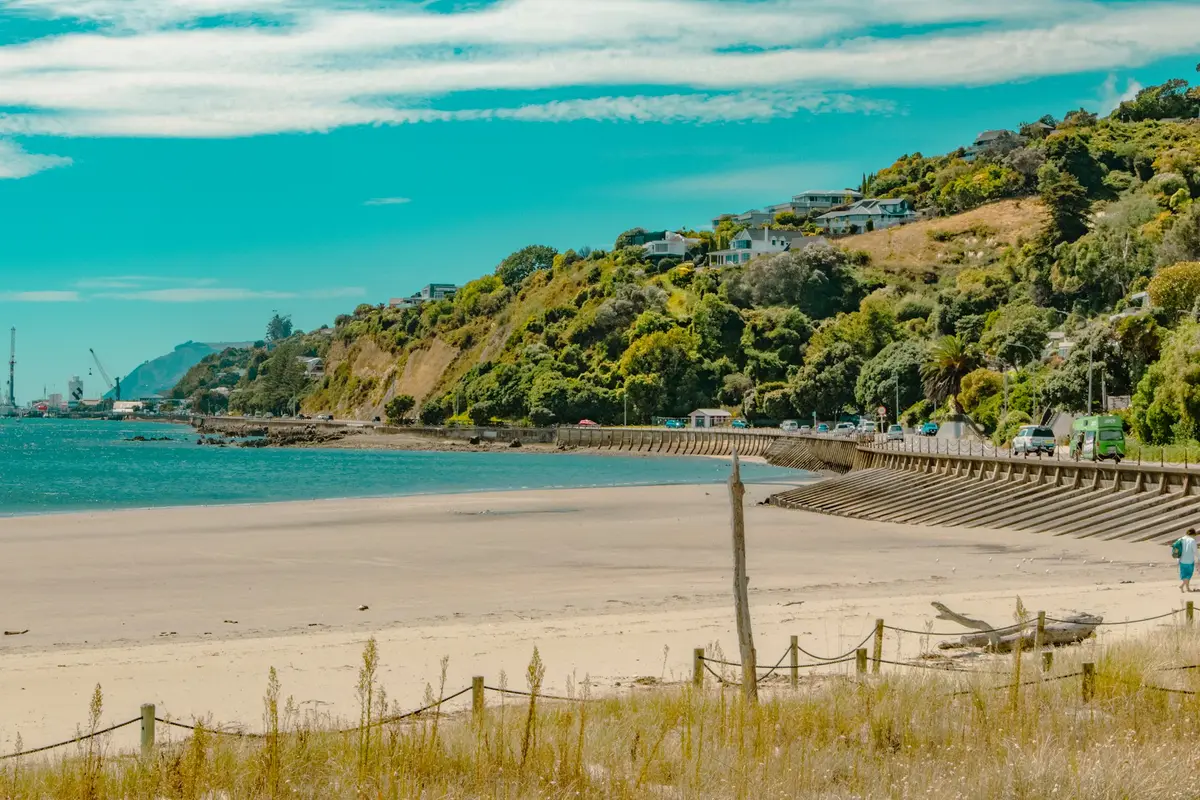Tahunanui Beach in Nelson on a sunny day